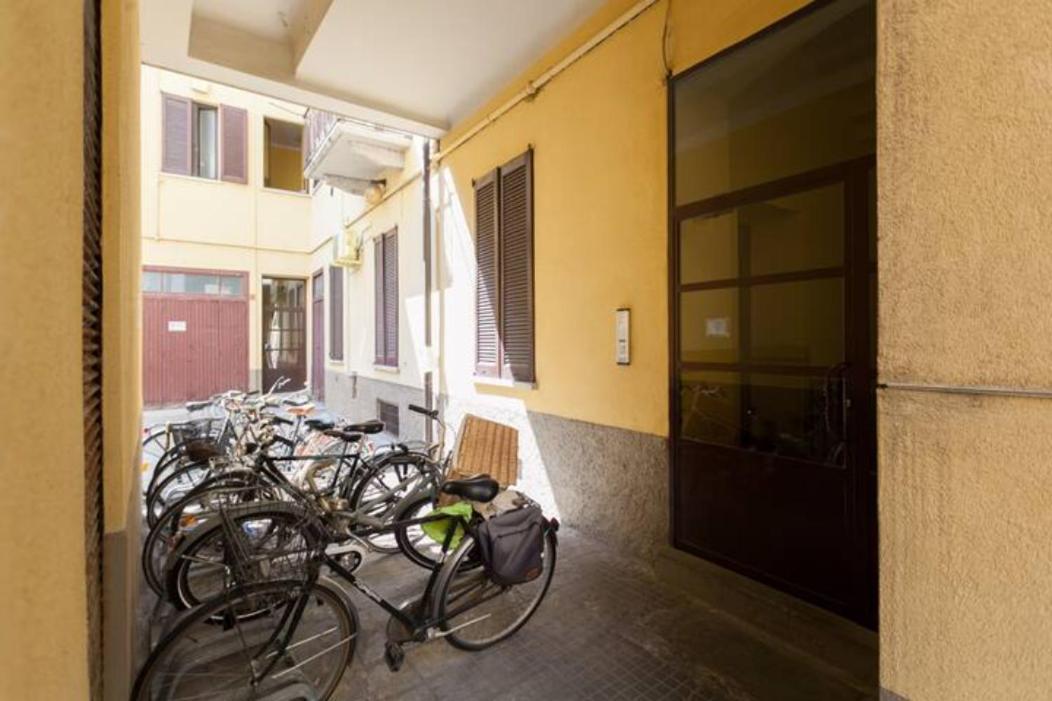 Porta Ticinese Cozy Apartment Con Balcone ميلان المظهر الخارجي الصورة